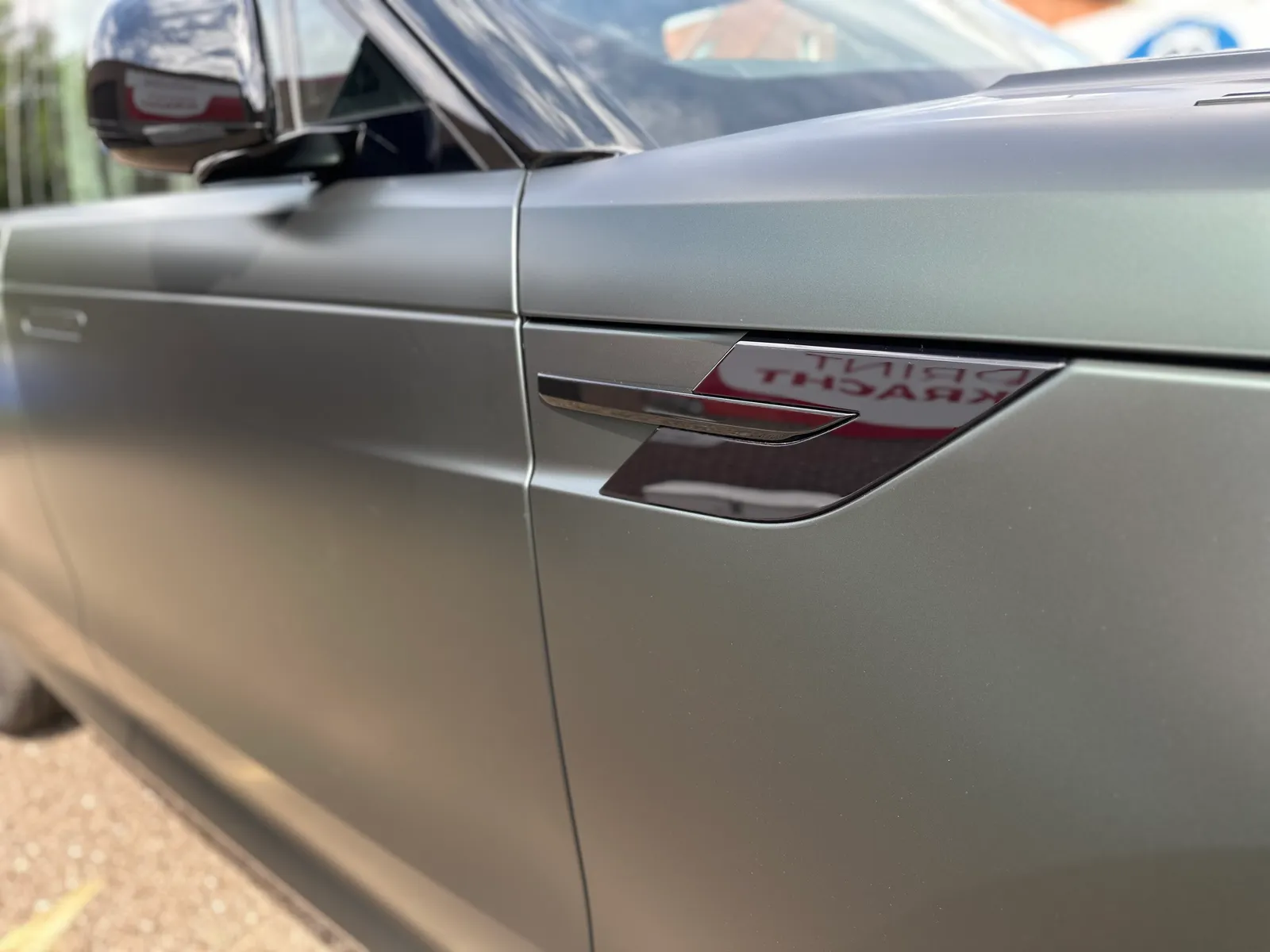 Voertuigbelettering fullwrap pinegreen lokeren 3 detail